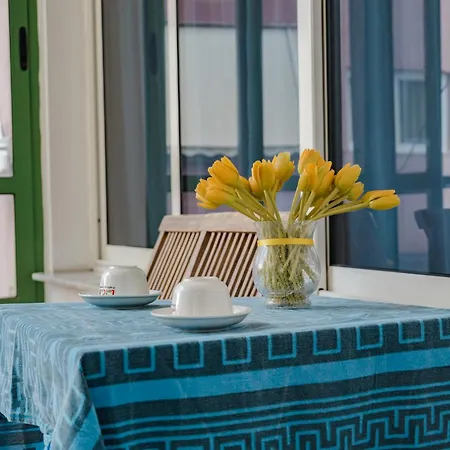 Modern Oasis Near Park & Stadium ティラナ