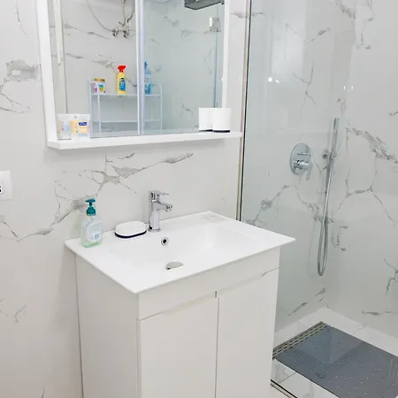 Daire Modern Oasis Near Park & Stadium Tiran