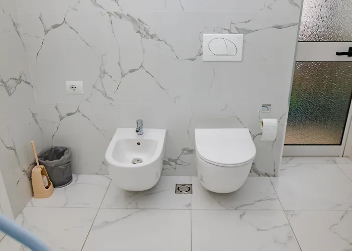 Modern Oasis Near Park & Stadium *