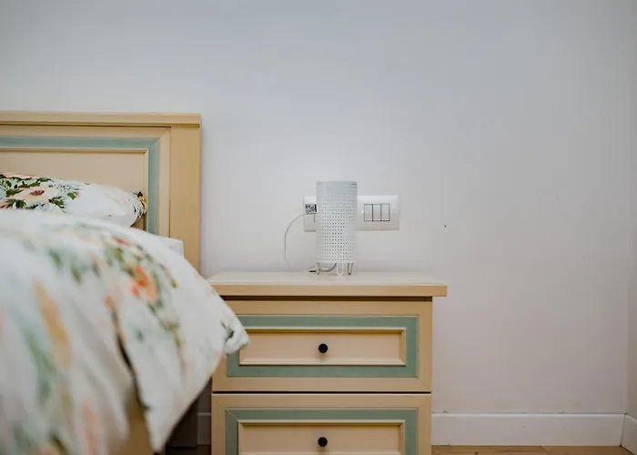 Modern Oasis Near Park & Stadium Apartman